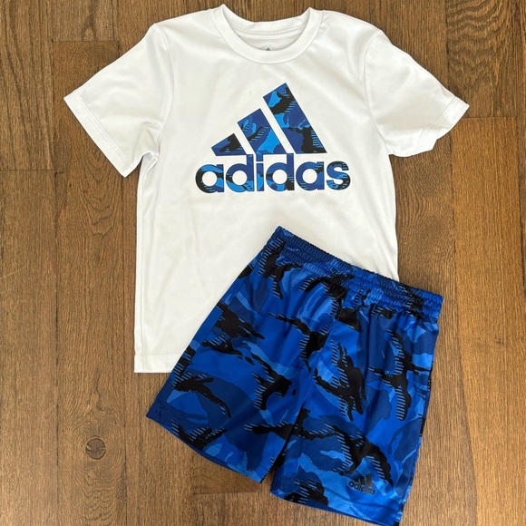 Adidas Bundle • Hoodie Sweatshirt and Matching Shorts Set • size 4 / 4T - Picture 4 of 5